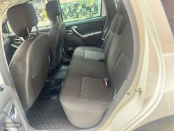 Dacia Duster Laureate dCi 90 4X2 EU6 - Miniatura 14