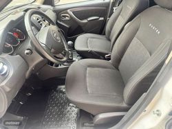 Dacia Duster Laureate dCi 90 4X2 EU6 - Miniatura 21