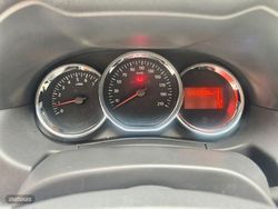 Dacia Duster Laureate dCi 90 4X2 EU6 - Miniatura 23