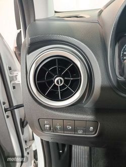 Hyundai Kona HEV 1.6 GDI DT Maxx - Miniatura 13
