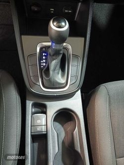 Hyundai Kona HEV 1.6 GDI DT Maxx - Miniatura 14
