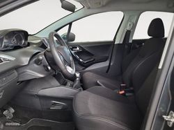 Peugeot 208 1.2L PureTech Style 60 kW (82 CV) - Miniatura 10