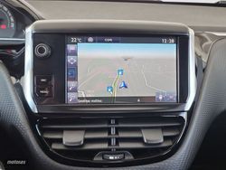 Peugeot 208 1.2L PureTech Style 60 kW (82 CV) - Miniatura 17