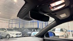 Volvo XC40 Plus, B3 Mild hybrid, Gasolina, Dark - Miniatura 52