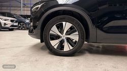 Volvo XC40 Plus, B3 Mild hybrid, Gasolina, Dark - Miniatura 9