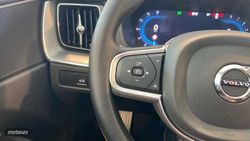 Volvo XC 60 2.0 B5 P CORE AUTO 4WD 250 5P - Miniatura 16