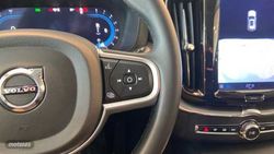 Volvo XC 60 2.0 B5 P CORE AUTO 4WD 250 5P - Miniatura 17