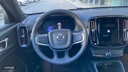 Volvo XC40 2.0 B3 MHEV CORE DCT 163 5P - Miniatura 11