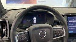 Volvo EX40 XC40 BEV 69KWH CORE 238 5P - Miniatura 4
