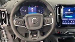 Volvo XC40 XC40 2.0 B3 MHEV CORE DCT 163 5P - Miniatura 10