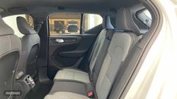 Volvo XC40 XC40 2.0 B3 MHEV CORE DCT 163 5P - Miniatura 6