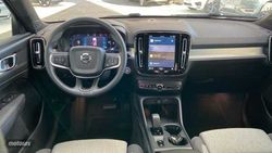 Volvo XC40 B3 CORE AUTO 5P - Miniatura 5