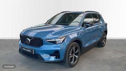 Volvo XC40 2.0 B3 PLUS DARK AUTO 5P - Miniatura 1