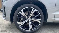 Volvo XC 60 2.0 B5 P PLUS DARK AUTO 4WD 5P - Miniatura 10