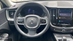 Volvo XC 60 2.0 B5 P PLUS DARK AUTO 4WD 5P - Miniatura 11