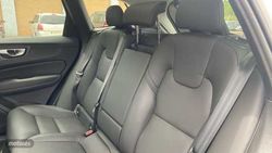 Volvo XC 60 2.0 B5 P PLUS DARK AUTO 4WD 5P - Miniatura 7