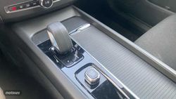 Volvo XC 60 2.0 B4 AWD D MOMENTUM PRO AUTO 5P - Miniatura 20