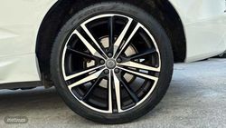 Volvo XC 60 2.0 B4 D R-DESIGN AUTO 5P - Miniatura 10