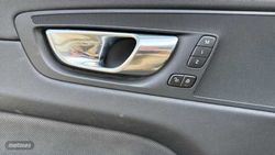 Volvo XC 60 2.0 B4 D R-DESIGN AUTO 5P - Miniatura 16
