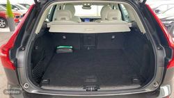 Volvo XC 60 todoterreno 2.0 D B4 INSCRIPTION AUTO 5P - Miniatura 12