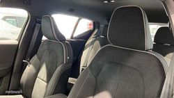 Volvo XC40 2.0 B3 PLUS DARK AUTO 5P - Miniatura 11