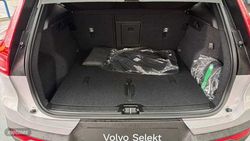 Volvo XC40 2.0 B3 MHEV CORE DCT 5P - Miniatura 14