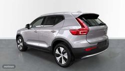 Volvo XC40 2.0 B3 MHEV CORE DCT 5P - Miniatura 2
