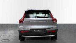 Volvo XC40 2.0 B3 MHEV CORE DCT 5P - Miniatura 8