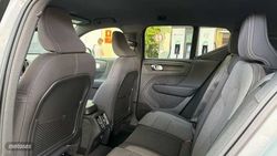 Volvo XC40 2.0 B3 CORE AUTO 5P - Miniatura 6