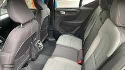 Volvo XC40 2.0 B3 PLUS DARK AUTO 5P - Miniatura 10