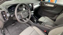 Volvo XC40 2.0 B3 PLUS DARK AUTO 5P - Miniatura 6