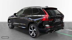 Volvo XC 60 2.0 B5 P PLUS DARK AUTO 4WD 5P - Miniatura 2