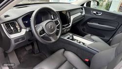 Volvo XC 60 2.0 B5 P PLUS DARK AUTO 4WD 5P - Miniatura 5