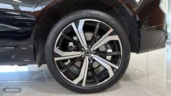 Volvo XC 60 ULTRA T6 HIBRIDO ENCHFABLE DARK - Miniatura 10