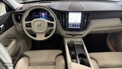 Volvo XC 60 ULTRA T6 HIBRIDO ENCHFABLE DARK - Miniatura 6