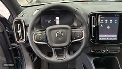 Volvo XC40 2.0 B3 MHEV CORE DCT 5P - Miniatura 11
