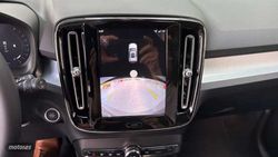 Volvo XC40 2.0 B3 MHEV CORE DCT 5P - Miniatura 13