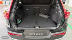 Volvo XC40 2.0 B3 MHEV CORE DCT 5P - Miniatura 13
