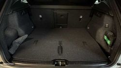 Volvo XC40 2.0 B3 MHEV ULTRA DARK DCT 5P - Miniatura 11
