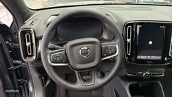 Volvo XC40 2.0 B3 MHEV CORE DCT 5P - Miniatura 8