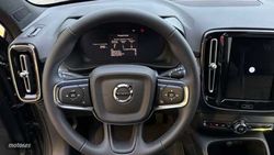 Volvo XC40 2.0 B3 MHEV CORE DCT 5P - Miniatura 11