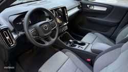 Volvo XC40 2.0 B3 MHEV CORE DCT 5P - Miniatura 5