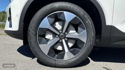 Volvo XC40 todoterreno 2.0 B3 MHEV ULTRA DARK DCT 5P - Miniatura 10