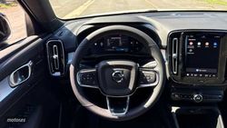 Volvo XC40 todoterreno 2.0 B3 MHEV ULTRA DARK DCT 5P - Miniatura 11