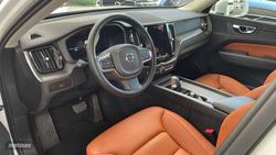 Volvo XC 60 2.0 B4 D CORE AUTO 5P - Miniatura 5