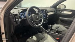 Volvo XC40 1.5 T2 CORE 129 5P - Miniatura 5