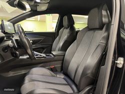 Peugeot 3008 Hybrid 225 Allure Pack e-EAT8 165 kW (225 CV) - Miniatura 8