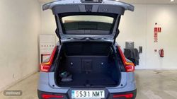 Volvo XC40 XC40 2.0 B3 MHEV CORE DCT 163 5P - Miniatura 12