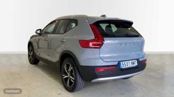 Volvo XC40 XC40 2.0 B3 MHEV CORE DCT 163 5P - Miniatura 2