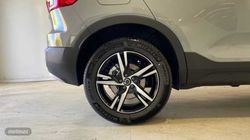 Volvo XC40 XC40 2.0 B3 MHEV CORE DCT 163 5P - Miniatura 8